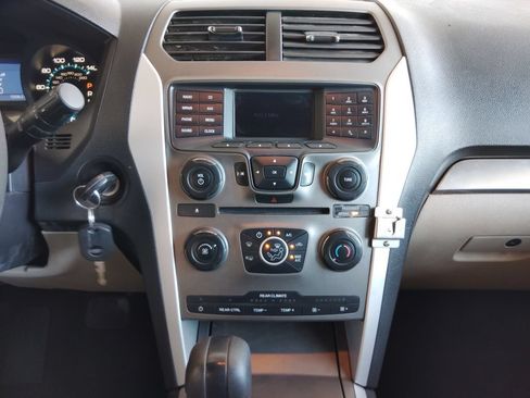 Used 2014 Ford Explorer 4WD image 31