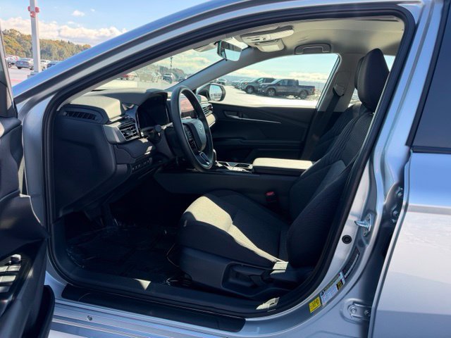 Used 2026 Toyota Camry LE w/ Preferred Package 2 (TMS) FWD image 10