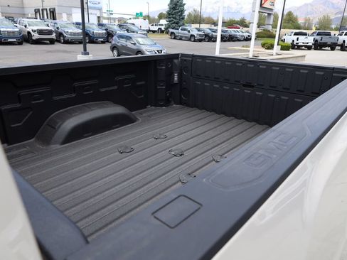 New 2026 GMC Sierra 3500 AT4 w/ AT4 Premium Plus Package AWD/4WD image 24