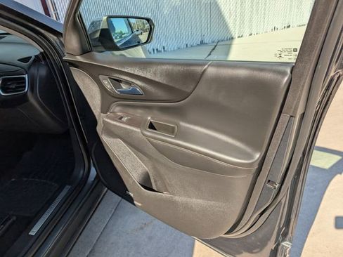Used 2020 Chevrolet Equinox Premier FWD image 35