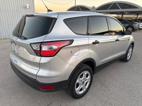 Used 2018 Ford Escape S image 8