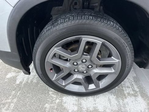 Used 2023 Honda Passport EX-L image 10