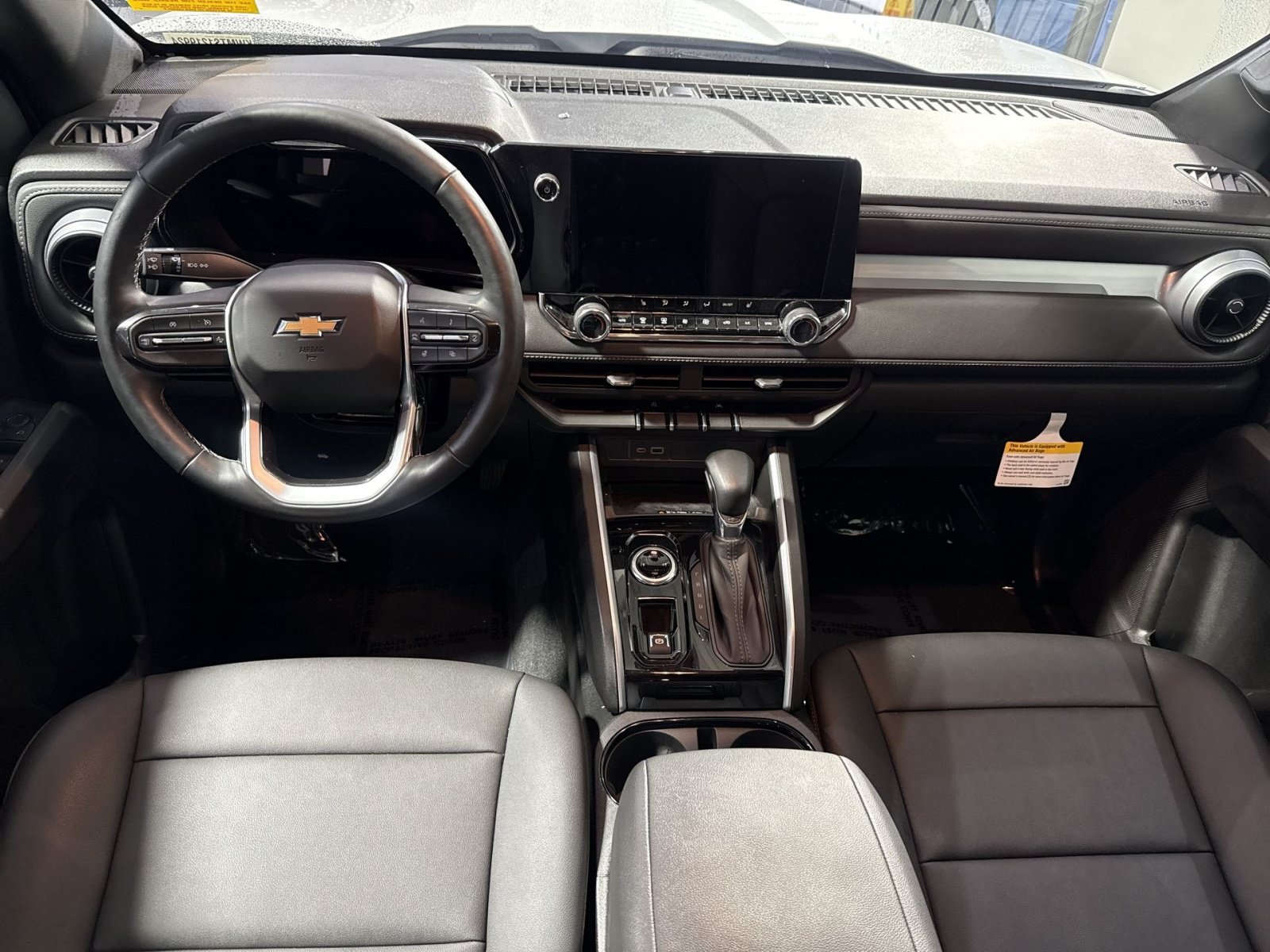 Used 2025 Chevrolet Colorado LT w/ LT Convenience Package AWD/4WD image 24