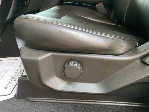 Used 2019 Ford F350 XLT image 26