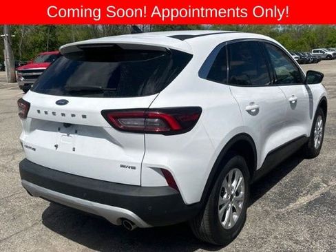 Used 2023 Ford Escape Active w/ Tech Pack #1 AWD/4WD image 2