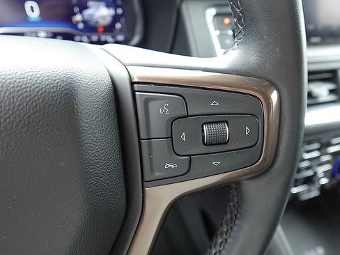 Used 2023 Chevrolet Tahoe High Country w/ Premium Package AWD/4WD image 18