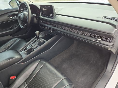 Used 2024 Honda Accord EX image 32