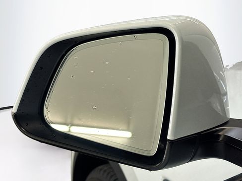 Used 2023 Tesla Model Y Long Range image 16