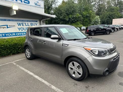 Used 2016 Kia Soul FWD image 3
