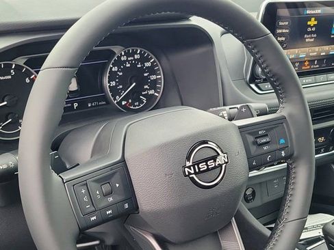 New 2026 Nissan Rogue SV FWD image 9