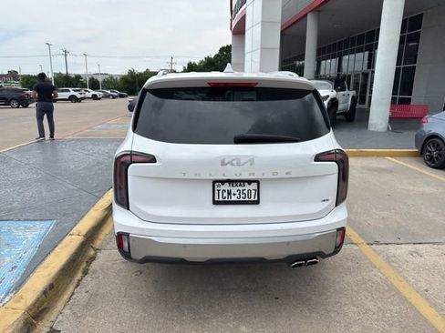 Used 2023 Kia Telluride EX AWD/4WD image 7