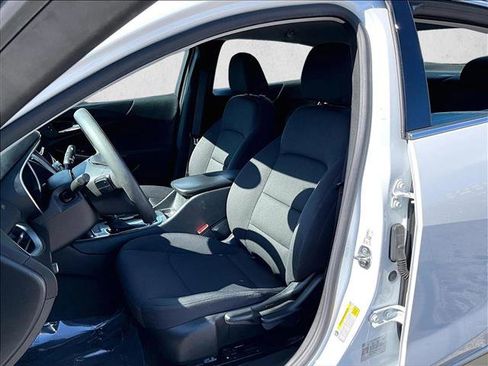 Used 2024 Chevrolet Malibu LS image 23