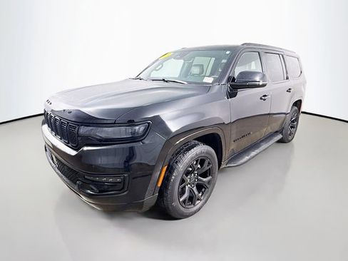 Used 2025 Jeep Wagoneer Series II image 3