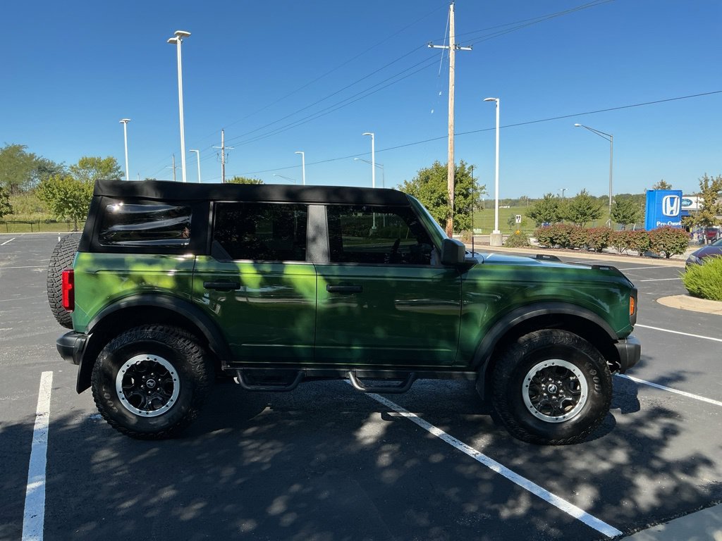 Used 2023 Ford Bronco Black Diamond w/ Sasquatch Package AWD/4WD image 15