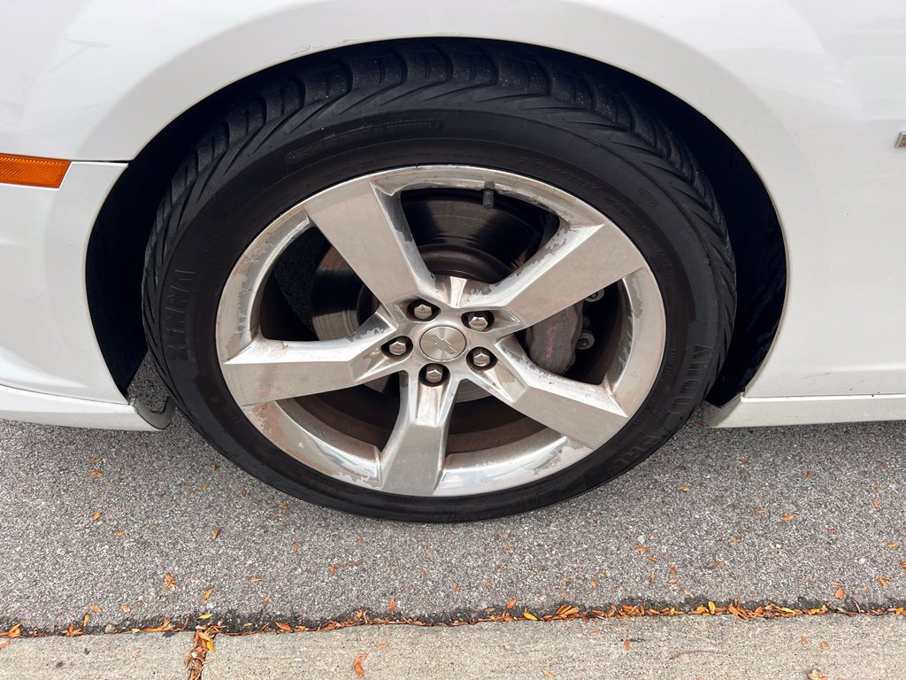 Used 2011 Chevrolet Camaro SS RWD image 11