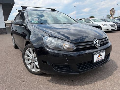 Used 2013 Volkswagen Jetta SE FWD image 1