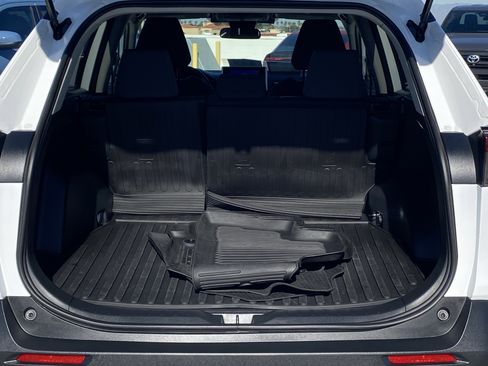 Certified 2025 Toyota RAV4 XLE image 21