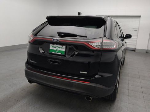 Used 2017 Ford Edge SE FWD image 7