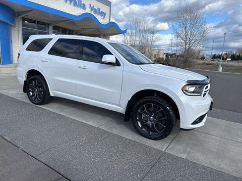 Used 2016 Dodge Durango R/T w/ Trailer Tow Group IV image 2
