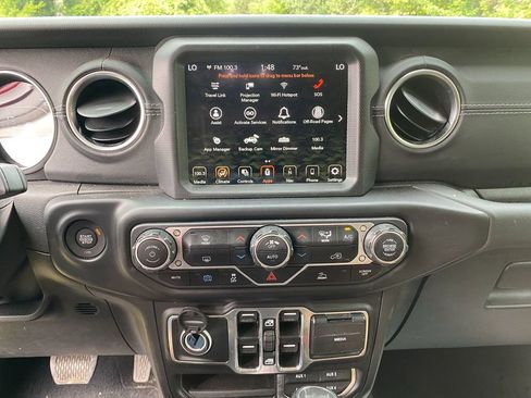 Used 2023 Jeep Wrangler Sahara image 20