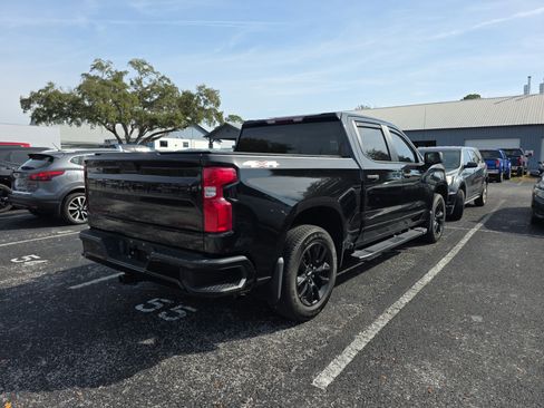 Used 2022 Chevrolet Silverado 1500 Custom w/ Safety Confidence Package image 5