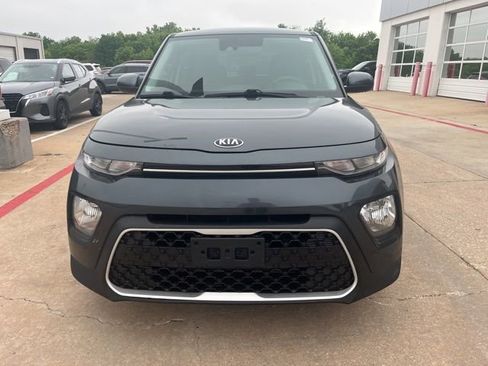 Used 2021 Kia Soul S FWD image 3