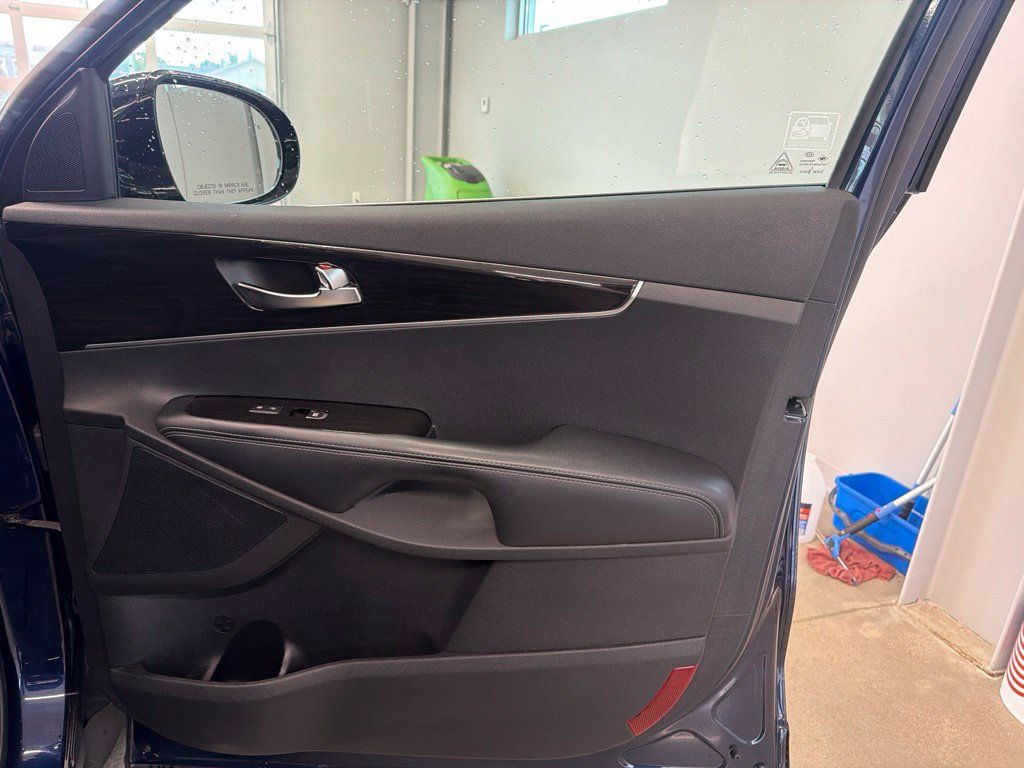 Used 2019 Kia Sorento AWD w/ LX Convenience Package image 19