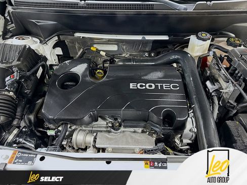 Used 2022 Chevrolet Equinox RS w/ RS Leather Package image 31