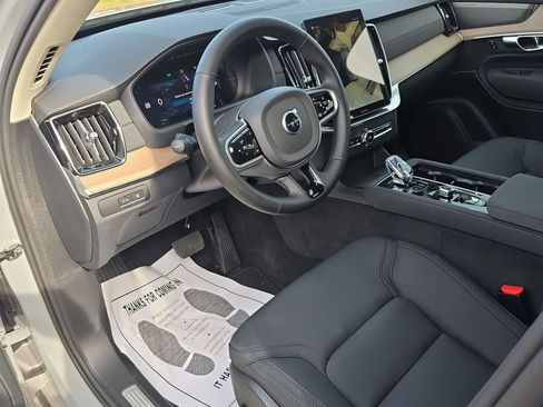 New 2026 Volvo XC90 T8 Plus w/ Protection Package Premier image 18