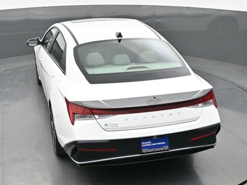 Certified 2024 Hyundai Elantra SEL w/ Convenience Package image 36