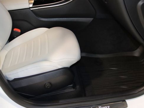 Used 2025 Mercedes-Benz GLC 300 4MATIC Coupe image 74