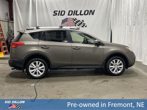 Used 2015 Toyota RAV4 Limited image 3