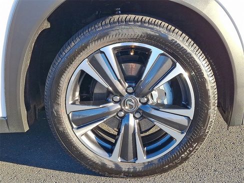 Used 2025 Lexus UX 300h AWD image 8