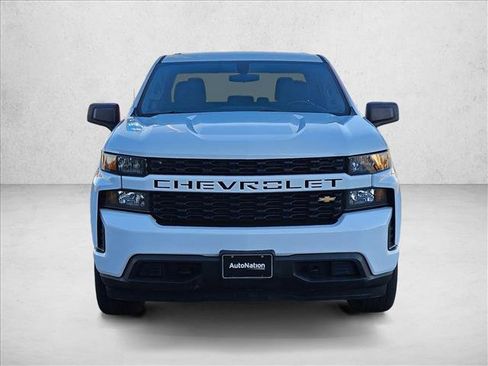 Used 2019 Chevrolet Silverado 1500 Custom image 2