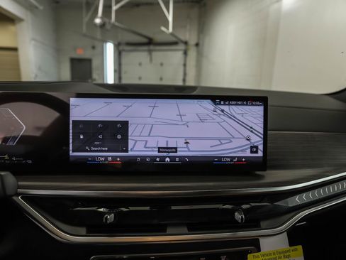 Used 2026 BMW X5 xDrive50e w/ M Sport Package image 17