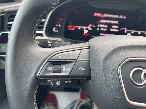 Used 2023 Audi Q8 Premium Plus image 28