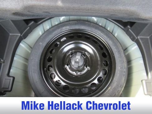 Used 2024 Chevrolet Equinox LT w/ LPO, Floor Liner Package FWD image 17