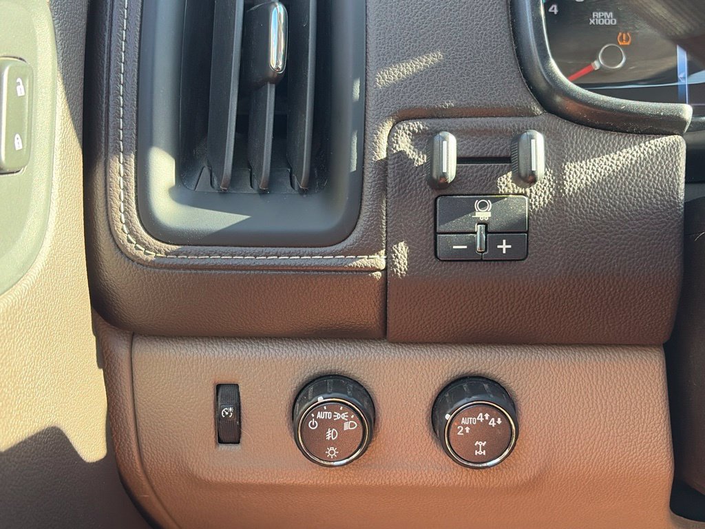 Used 2017 GMC Canyon SLT w/ Trailering Package AWD/4WD image 10