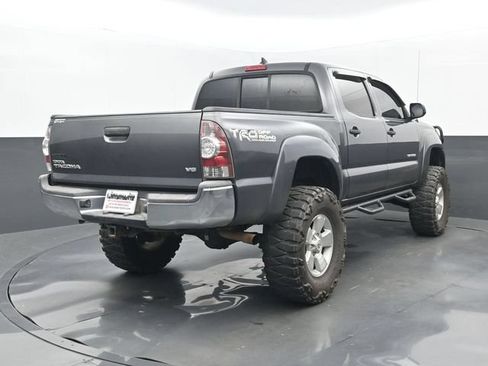 Used 2014 Toyota Tacoma 4x4 Double Cab w/ TRD Off-Road Package image 6