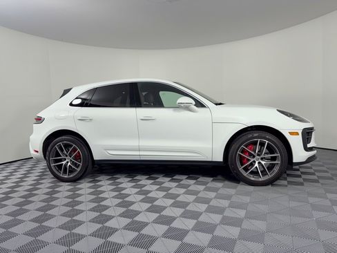 Certified 2024 Porsche Macan S AWD/4WD image 8