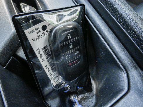 Certified 2023 Honda Accord EX image 36