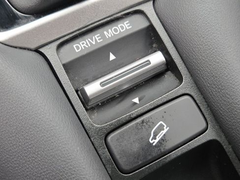 Used 2024 Honda HR-V Sport image 9