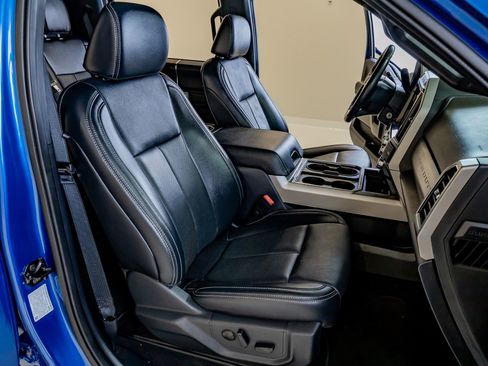 Used 2022 Ford F250 Lariat w/ Black Appearance Package AWD/4WD image 28