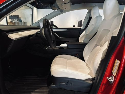 Used 2023 Tesla Model Y AWD image 10