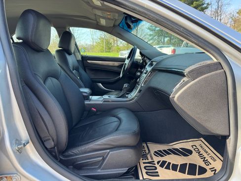 Used 2011 Cadillac CTS Sedan RWD image 18
