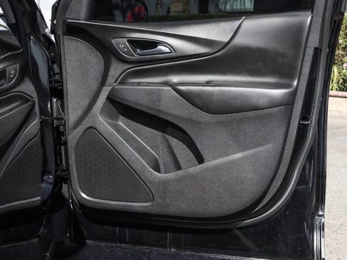 Used 2022 Chevrolet Equinox LT image 33