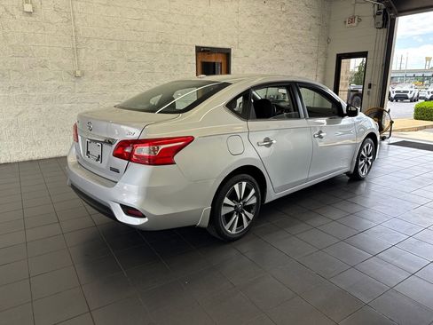 Used 2019 Nissan Sentra SV w/ Special Edition Package FWD image 8