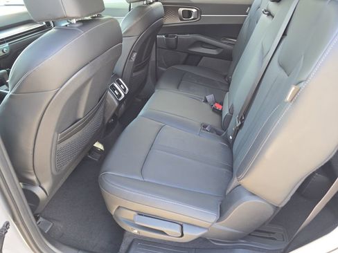 New 2026 Kia Sorento EX FWD image 17