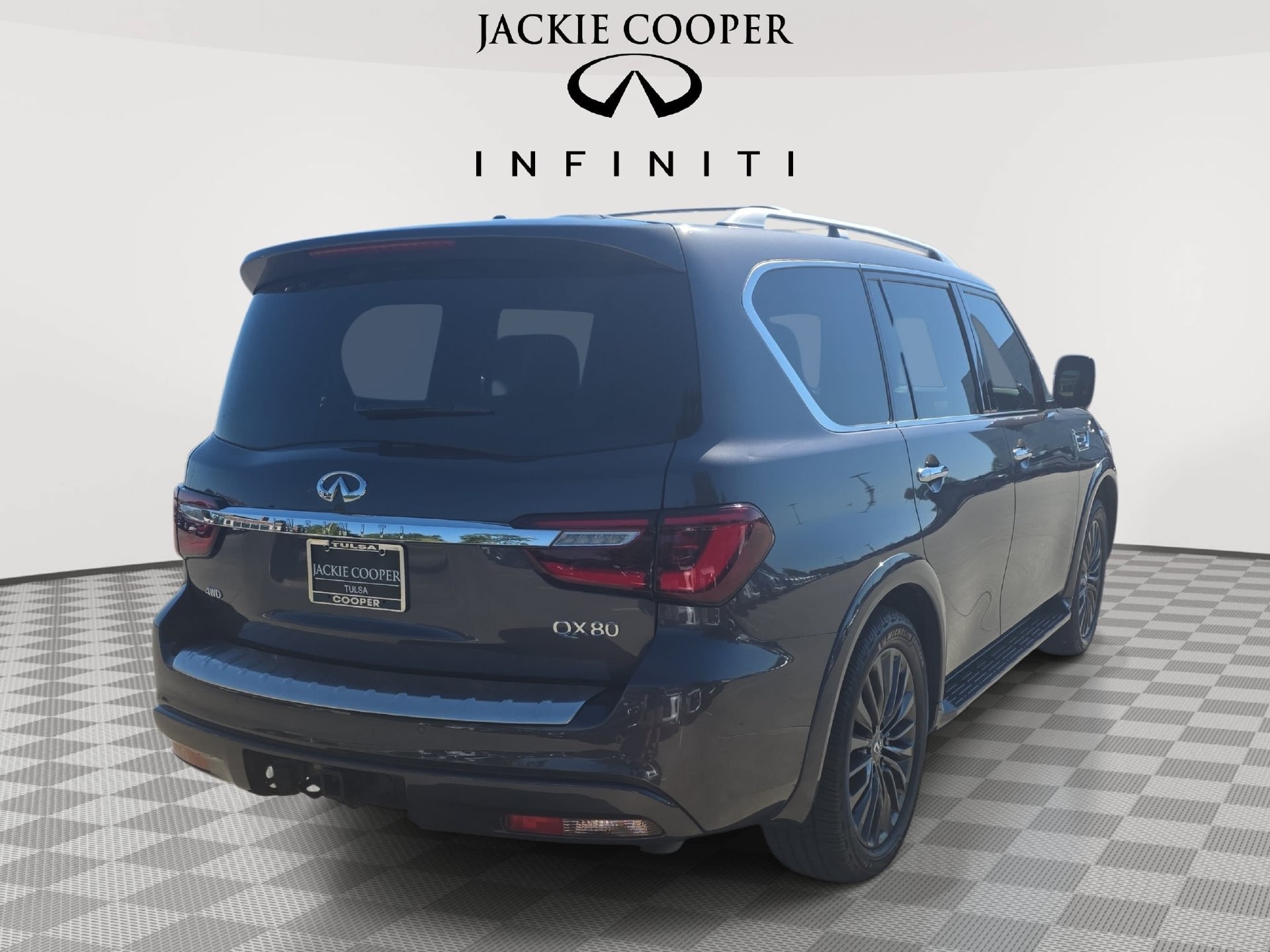 Certified 2023 INFINITI QX80 Sensory w/ All-Season Package AWD/4WD image 5