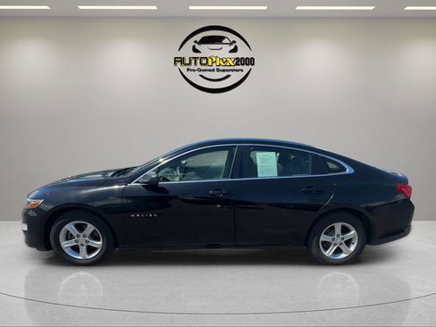 Used 2019 Chevrolet Malibu LS FWD image 4